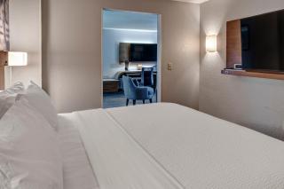 Courtyard by Marriott Nashville Vanderbilt West End - Nashville - 4