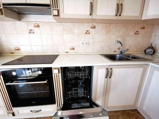 Luxury Spacious 2Bedroom +Balcony Near Opera and Northern Avenue, Middle Of Center - 1