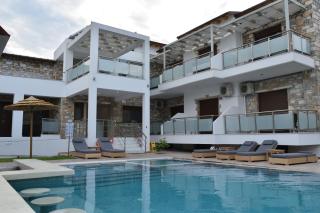 Dioscuri Deluxe Apartments - Chrysi Ammoudia - 0