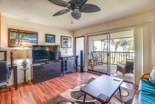 Molokai Island Retreat with Ocean View and Pool! - Kaunakakai - 5