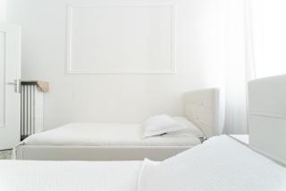 Spacious Apartment - 4 Bedrooms and 3 Bathrooms - Bergamo - 4