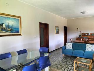 Casa gialla intero alloggio Piano terra Quartu Sant Elena - SantʼAndrea - 3