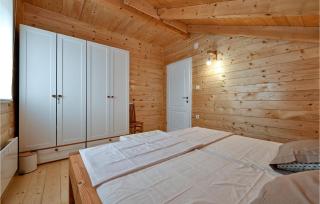 3 Bedroom Lovely Home In Jelenscak - Donje Makojišće - 8