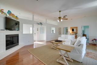 Bokeelia Island Oasis Waterfront, Private Dock! - 8