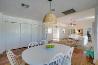 Bokeelia Island Oasis Waterfront, Private Dock! - Bokeelia - 4