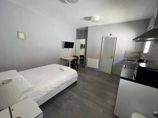 Petticoat Accommodations - London - 9