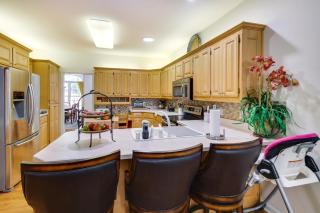 Hot Springs Village Golf Getaway with Deck! - Hot Springs Village - 1