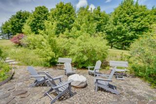 Expansive Upstate Home with Home Theater! - 9