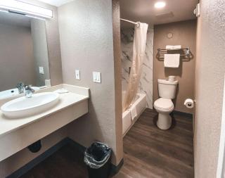Motel 6-West Sacramento, CA - West Sacramento - 4