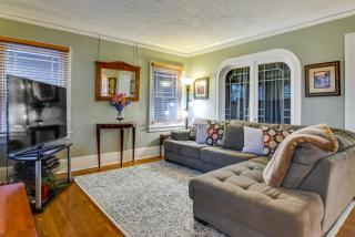 Walk to Williams District Home with Hot Tub and Patio - 7