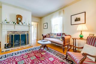 Terre Haute Manor Farmhouse with Gardens and Deck! - Midlothian - 6