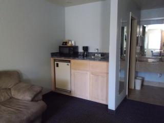 Howard Johnson by Wyndham Holbrook - 7