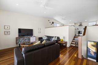Rock Ledge - Woolgoolga - 6