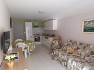 Appartement central avec garage à 2 min de la plage, balcon, wifi, proche commerces - FR-1-197-188 - Les Sables-dʼOlonne - 0