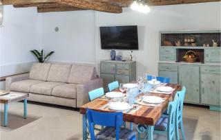 Gorgeous Home In Buje - Buje - 7