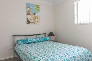 Bright and Breezy - Sussex Inlet - 6