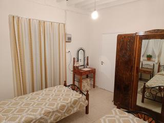 The Grapevine Guest House - Paphos - 5