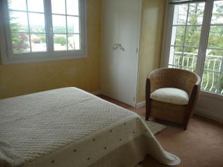 Attractive Holiday Home in C reste with Pool - Céreste - 1