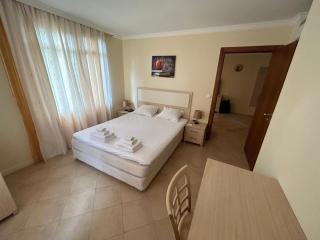 Quiet apartment with big terrace in Santa Marina with parking - Sozopol - 5
