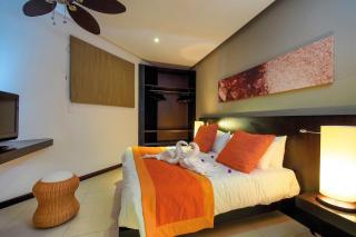 Crystals Beach Resort Belle Mare, a member of Radisson Individuals - 8