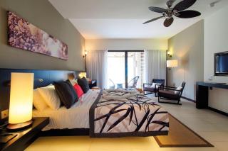 Crystals Beach Resort Belle Mare, a member of Radisson Individuals - 7