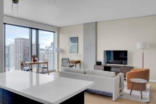 Downtown 1BR w Gym WD BBQ nr Dining Shops SEA-399 - 0