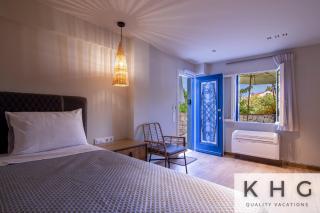 Seaside ground floor elegant Suite in Fiskardo! 20 steps from Zavalata beach! - Fiskardho - 2