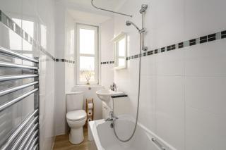 2BR New Town Castle View Apartment - Édimbourg - 6