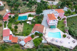 Amazona Apartments and Studios - 1