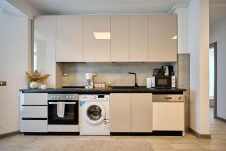 Paradise Sea View 2BD apt Spa n Pools beach resort - 3