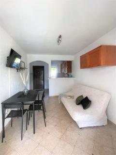 Nice apartment (2) for 2-4 in 60m to beach - Radovići - 8
