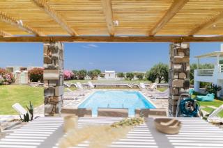 JKG OIKIA - Agia Anna Naxos - 5