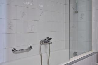 Chic designer home next - Hilton - Atene - 5