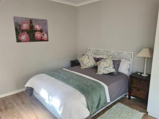 Cottage on Ilchester - Grahamstown - 9