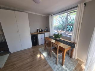 Cottage on Ilchester - Grahamstown - 8