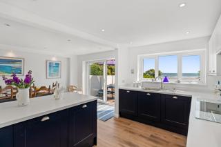Strand Cottage - Direct Beach Access - Saundersfoot - 9