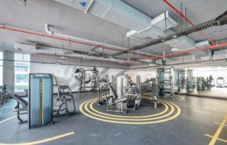 Lightsome apt with balcony in Studio One Tower - Dubai - 7