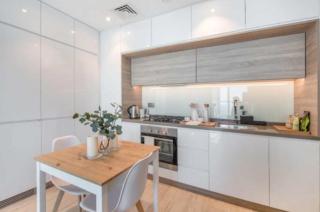 Lightsome apt with balcony in Studio One Tower - Dubai - 8