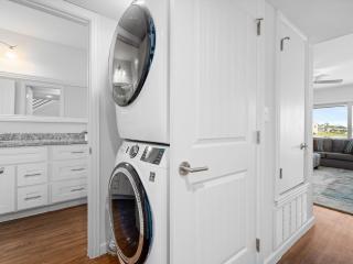 Bay Breeze Bungalow - Rockport - 3