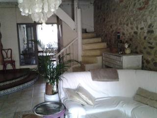 BELLE MAISON DE CARACTERE Dans VILLAGE et sa PISCINE Privée 7 PERS- 3 Chambres - 12 Rue Emile Zola - Millas - 1
