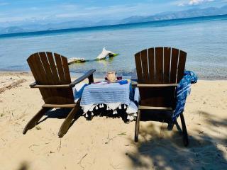 SUNRISE BEACH VILLA, - garden gate opens onto the beach - Potámion - 8