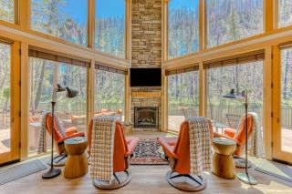 The McKenzie River House - 5