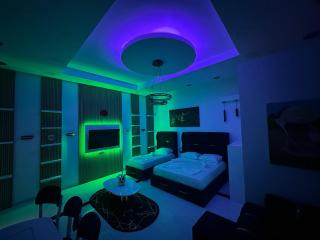 ESTO's Apartament near Tirana Airport 1 - Self CheckIN -Netflix - FREE Parking - Valias - 2