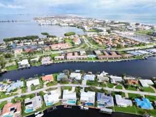 Dolphin Cove in Cocoa Beach Fl - Cocoa Beach - 8