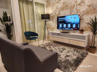 Seaview Luxury Suites at The Shore Kota Kinabalu - Kota Kinabalu - 5