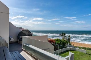 Luxurious 3 bedroom beach front apartment - Ballito - 7
