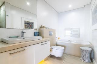Modern Beach Front Apartment - Ballito - 7