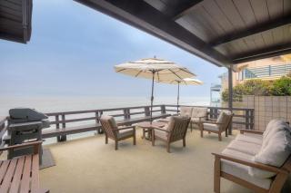 Oceanfront 4BR, Private Beach & Patio, Remodeled Kitchen - Oceanside - 9