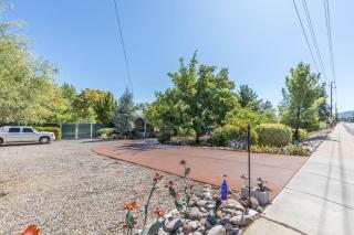 Kapila Gardens Family Retreat w/ private pool - Cottonwood - 4