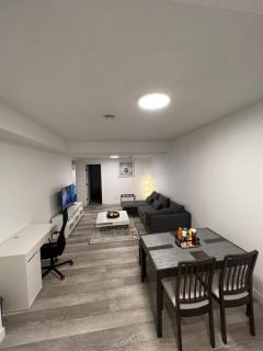 Newly Built 2 Bedroom Suite with Free Parking - Close to Banff National Park, Calgary - Calgary - 6